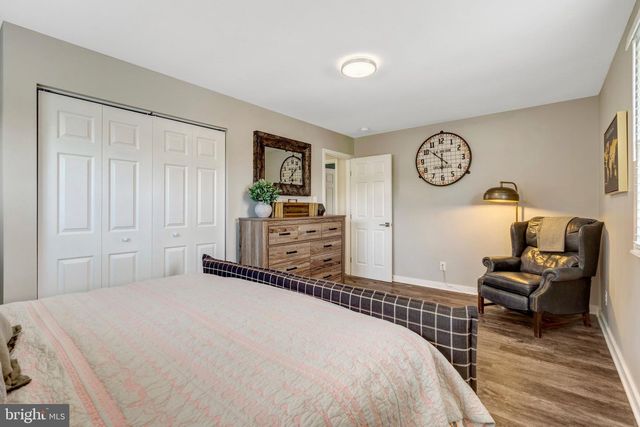 5410 MONTGOMERY ST, Springfield, VA 22151