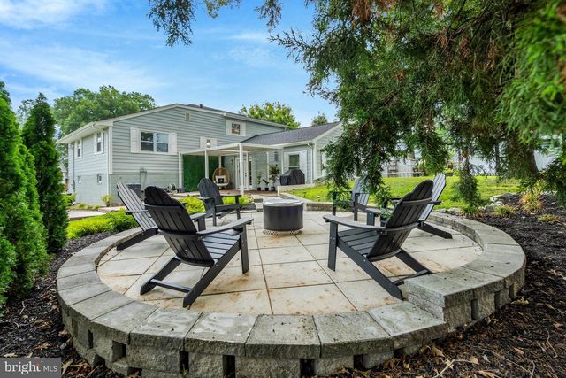 5410 MONTGOMERY ST, Springfield, VA 22151