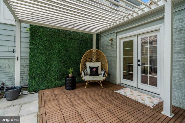5410 MONTGOMERY ST, Springfield, VA 22151