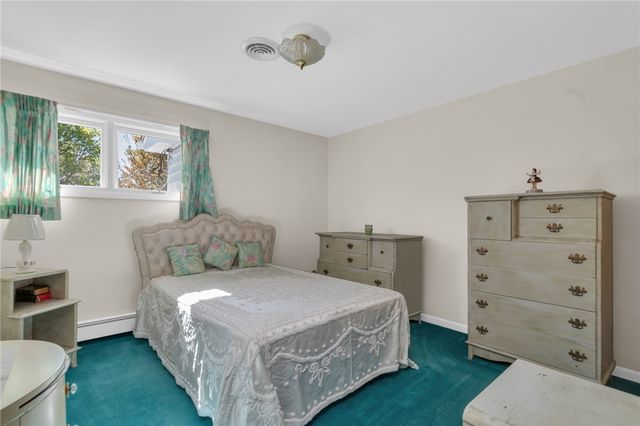 15 Pine Street, North Providence, RI 02911
