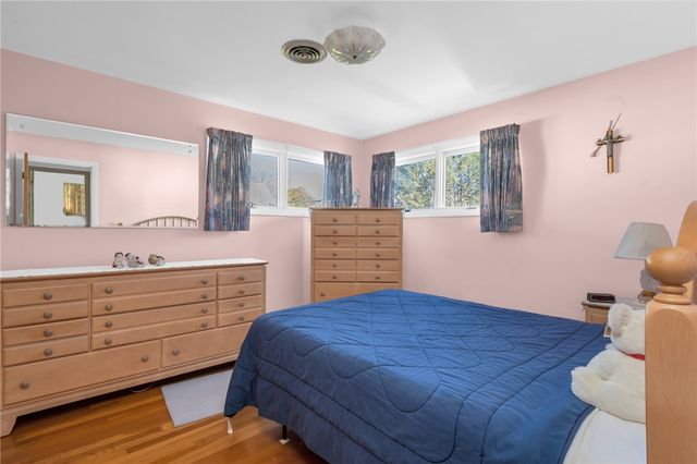 15 Pine Street, North Providence, RI 02911