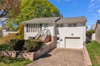 15 Pine Street, North Providence, RI 02911