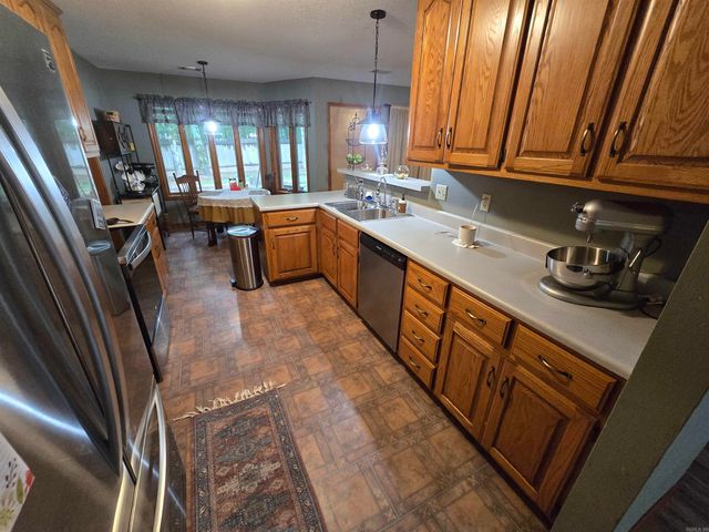 102 Eagle Ridge Trace, Fairfield Bay, AR 72088