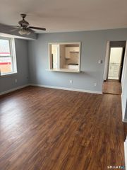 872 State Street 874 #B, New Haven, CT 06511