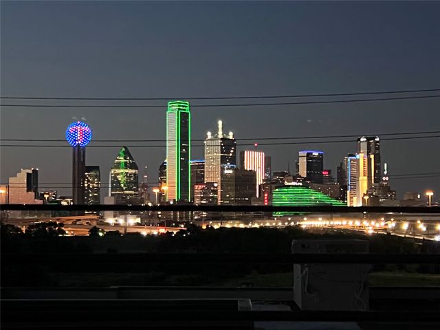 432 Trinity River Circle, Dallas, TX 75203