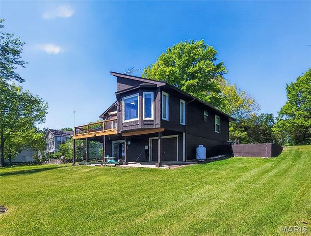 201 W Lakeview Drive, De Soto, MO 63020