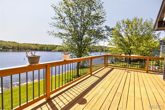 201 W Lakeview Drive, De Soto, MO 63020