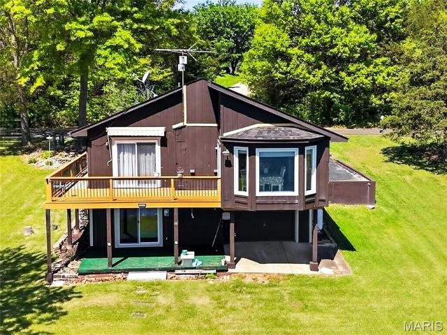 201 W Lakeview Drive, De Soto, MO 63020