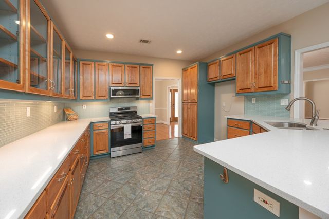 952 Day Lake Drive, Midland, GA 31820