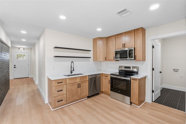 3234 Castle Rock Lane, Garland, TX 75044