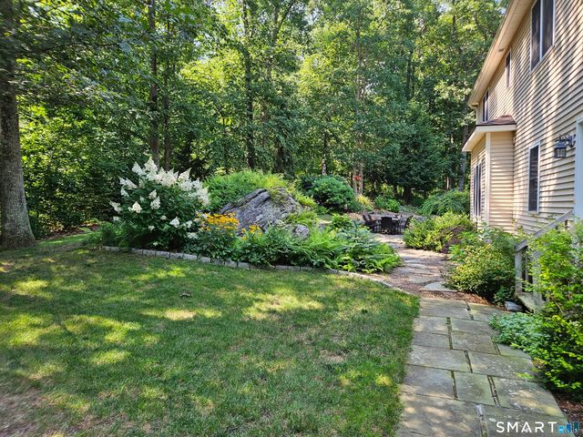 24 Scott Road, Oxford, CT 06478