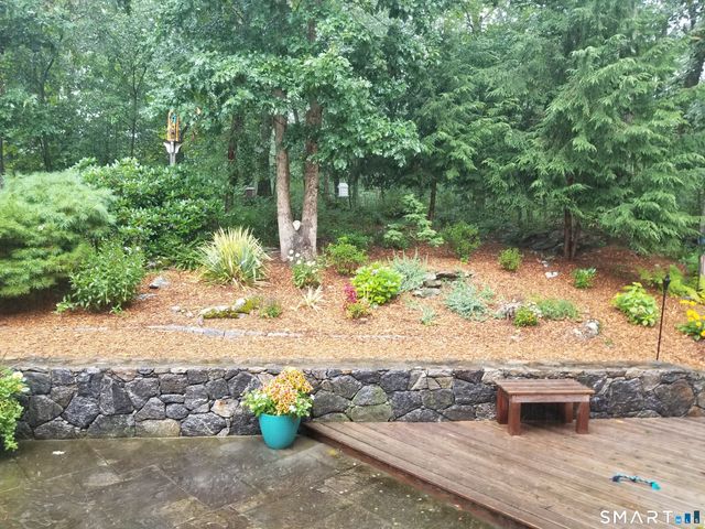 24 Scott Road, Oxford, CT 06478