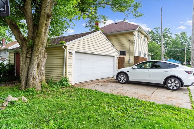 348 Arlington Boulevard, Newton Falls, OH 44444