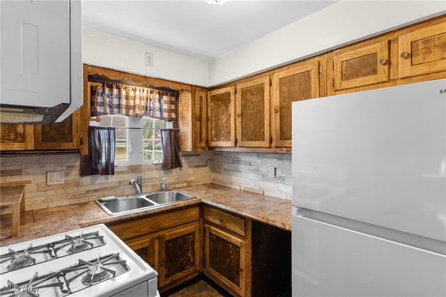 348 Arlington Boulevard, Newton Falls, OH 44444