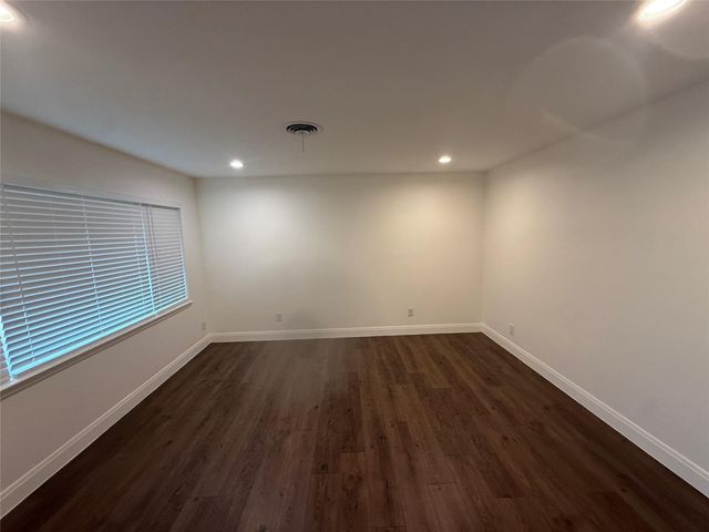 5705 Coventry LN, Austin, TX 78723
