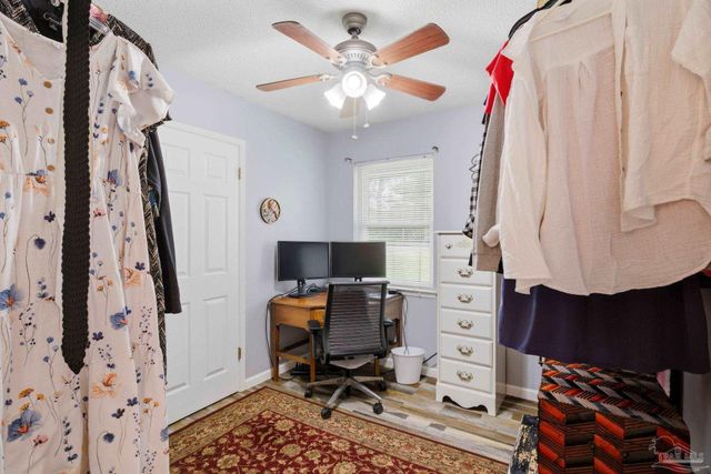 620 Eden Ln, Cantonment, FL 32533