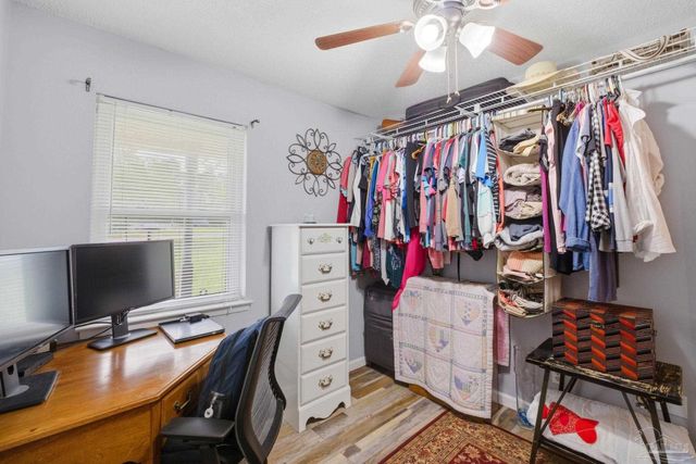 620 Eden Ln, Cantonment, FL 32533