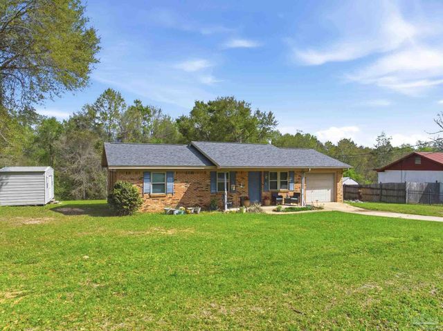 620 Eden Ln, Cantonment, FL 32533