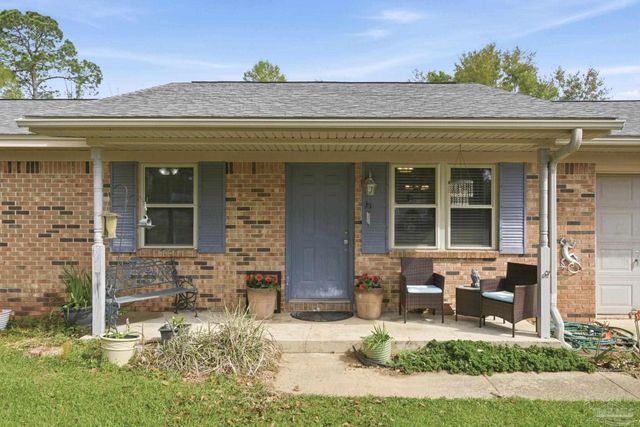 620 Eden Ln, Cantonment, FL 32533