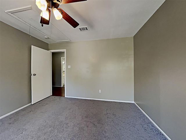 2902 Clear Ridge Drive, Houston, TX 77339