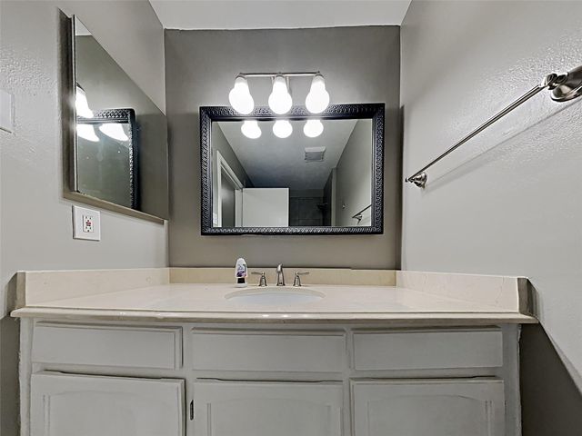 2902 Clear Ridge Drive, Houston, TX 77339