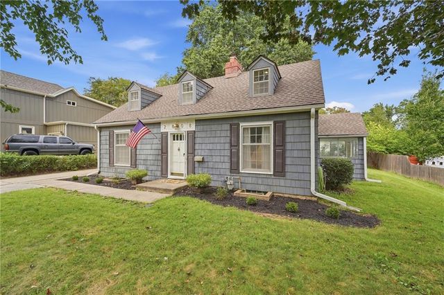 2808 W 51st Terrace, Westwood, KS 66205