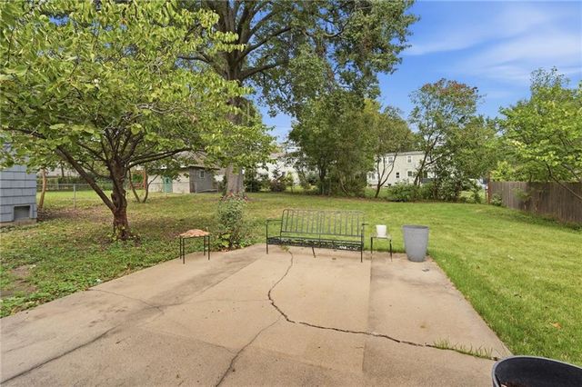 2808 W 51st Terrace, Westwood, KS 66205