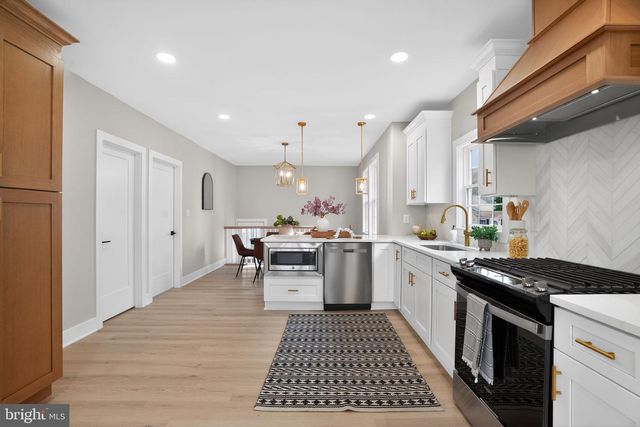 210 CARLISLE RD, Audubon, NJ 08106