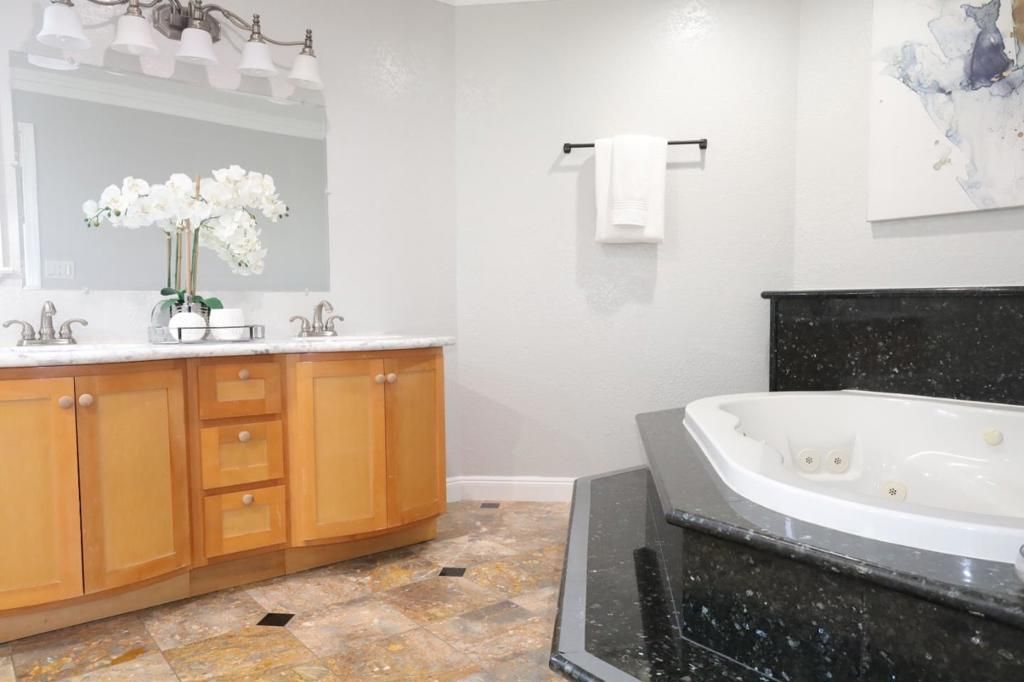 Image 12 of property listing at 5450 Monterey Road, San Jose, CA 95111