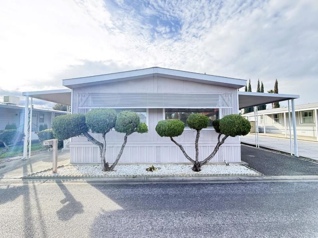 Image 23 of property listing at 5450 Monterey Road, San Jose, CA 95111