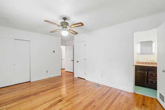 517 2nd Ave. N, Surfside Beach, SC 29575