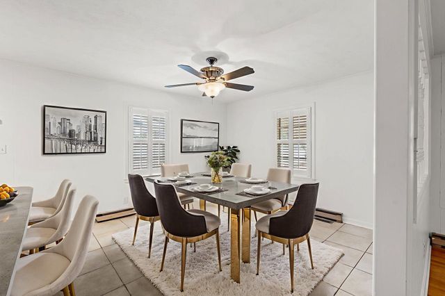 517 2nd Ave. N, Surfside Beach, SC 29575