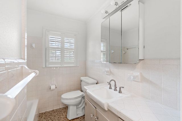 517 2nd Ave. N, Surfside Beach, SC 29575