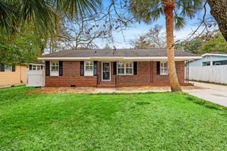 517 2nd Ave. N, Surfside Beach, SC 29575