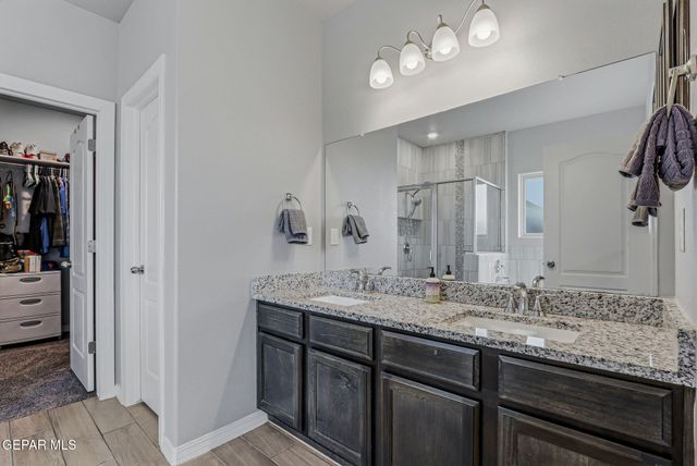 4064 Desert Nomad Drive, El Paso, TX 79938