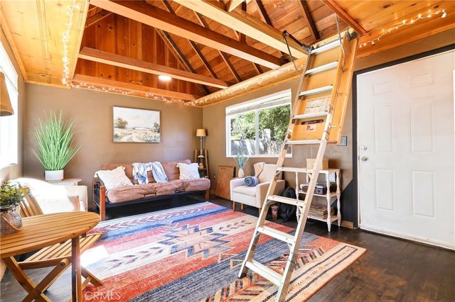 222 Craghill, Cedar Glen, CA 92321