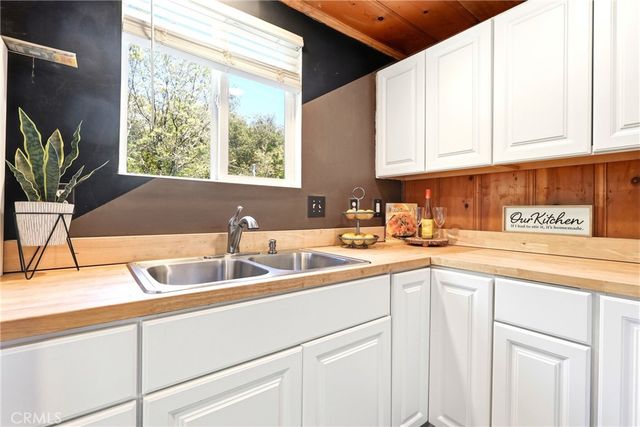 222 Craghill, Cedar Glen, CA 92321