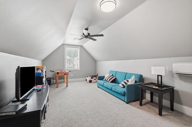 16 Belles Fleurs Circle, Little Rock, AR 72223