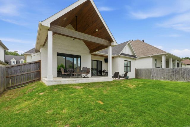 16 Belles Fleurs Circle, Little Rock, AR 72223