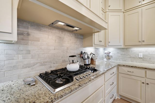 16 Belles Fleurs Circle, Little Rock, AR 72223