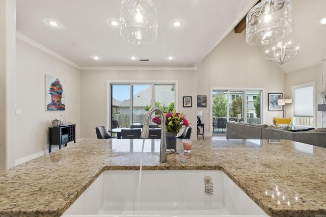 16 Belles Fleurs Circle, Little Rock, AR 72223