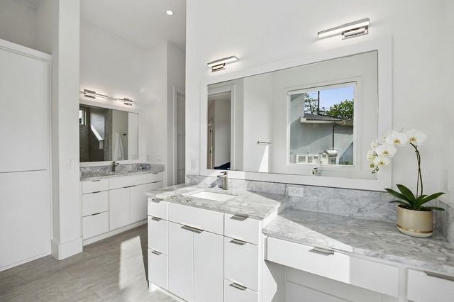 11123 W Ricks Circle, Dallas, TX 75230