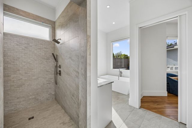 11123 W Ricks Circle, Dallas, TX 75230