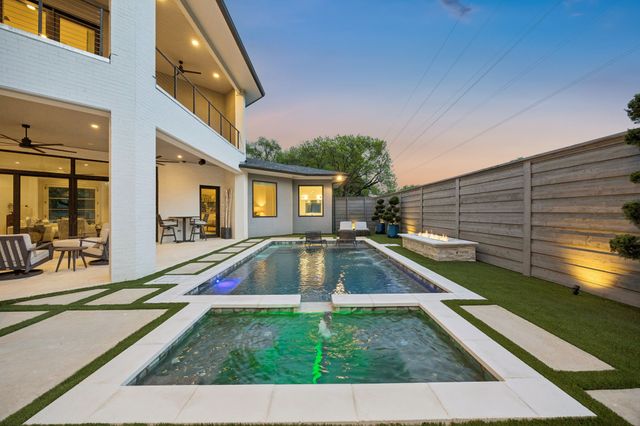 11123 W Ricks Circle, Dallas, TX 75230