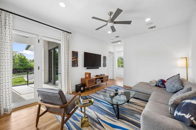 11123 W Ricks Circle, Dallas, TX 75230