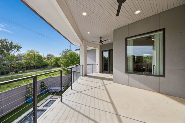 11123 W Ricks Circle, Dallas, TX 75230