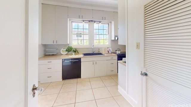 1736 Lewalani Drive, Honolulu, HI 96822