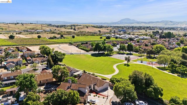 3109 Almond Tree Ct, Antioch, CA 94509