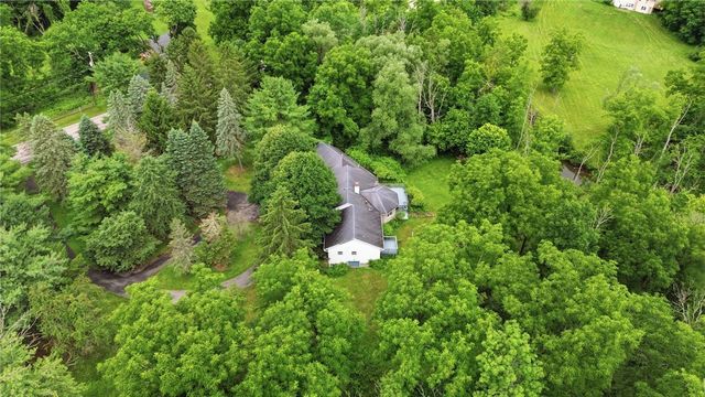 1011 Mile Square Road, Mendon, NY 14534