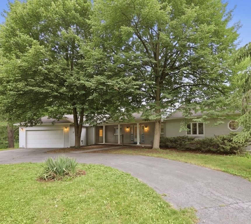 1011 Mile Square Road, Mendon, NY 14534